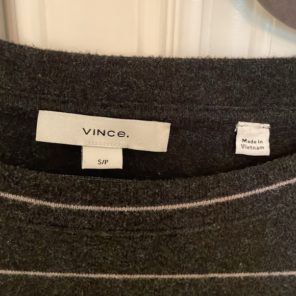 Vince cozy striped tee size Small - Picture 3 of 4